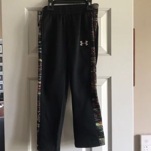 Boys Under Armour long pants size 4 NWT